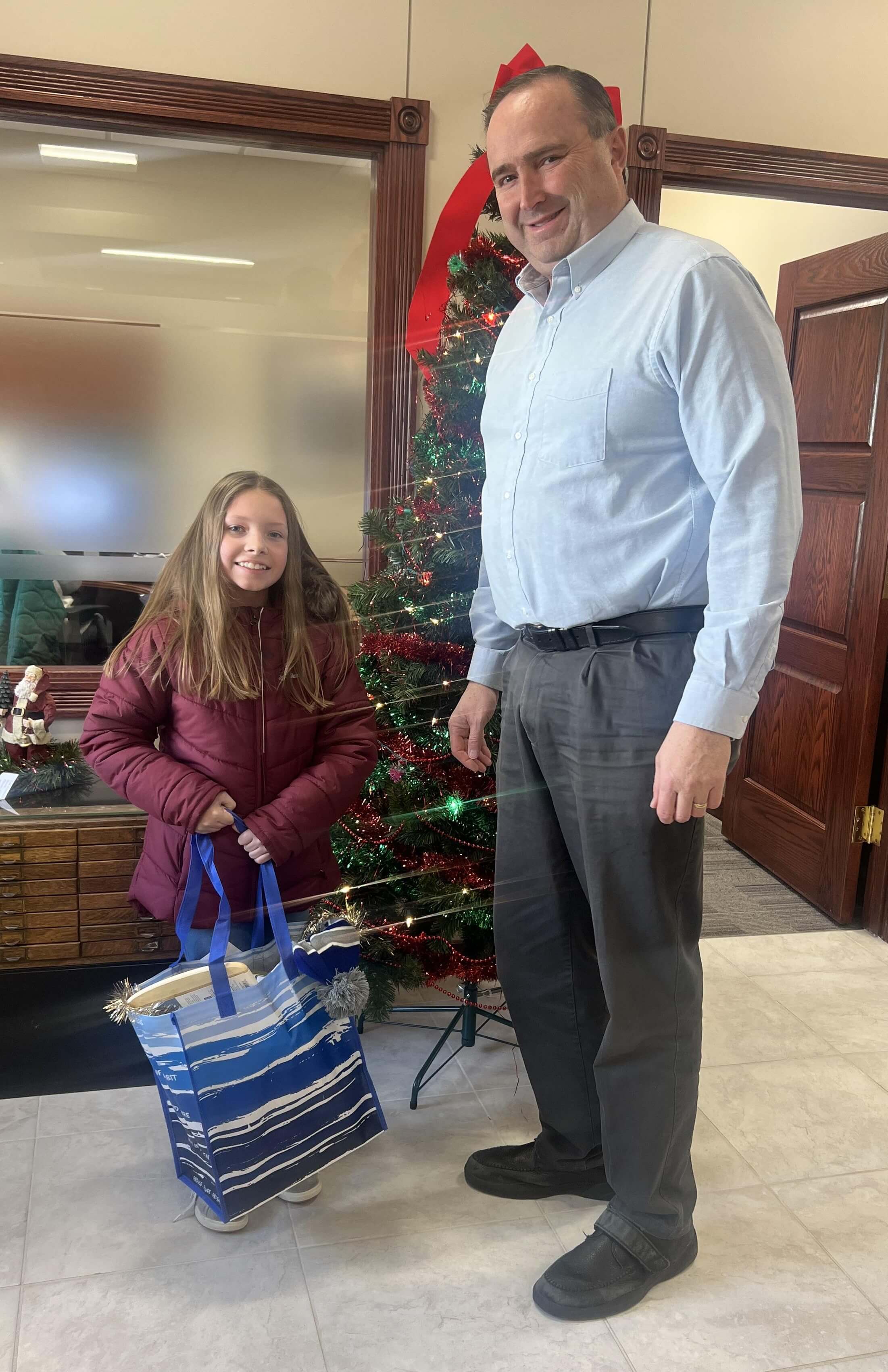 Congratulations to our 2025 Brainard holiday open house raffle winner, Olivia!
